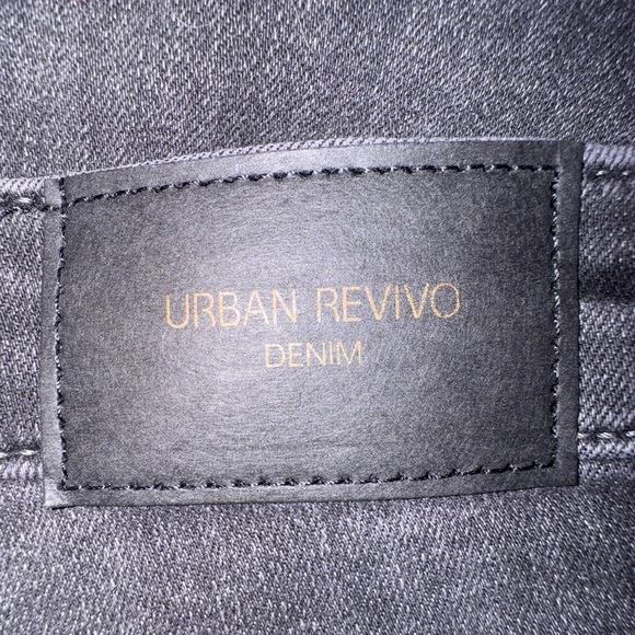 Urban Revivo Jeans Sz 4 High Rise Skinny Black Fade Ripped Raw Hem Stretch - Picture 10 of 10